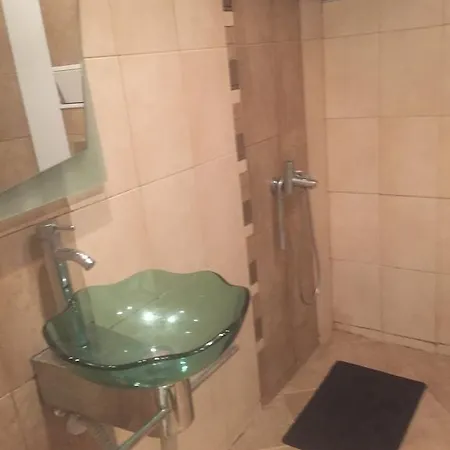 Sunnykiss Apartment *